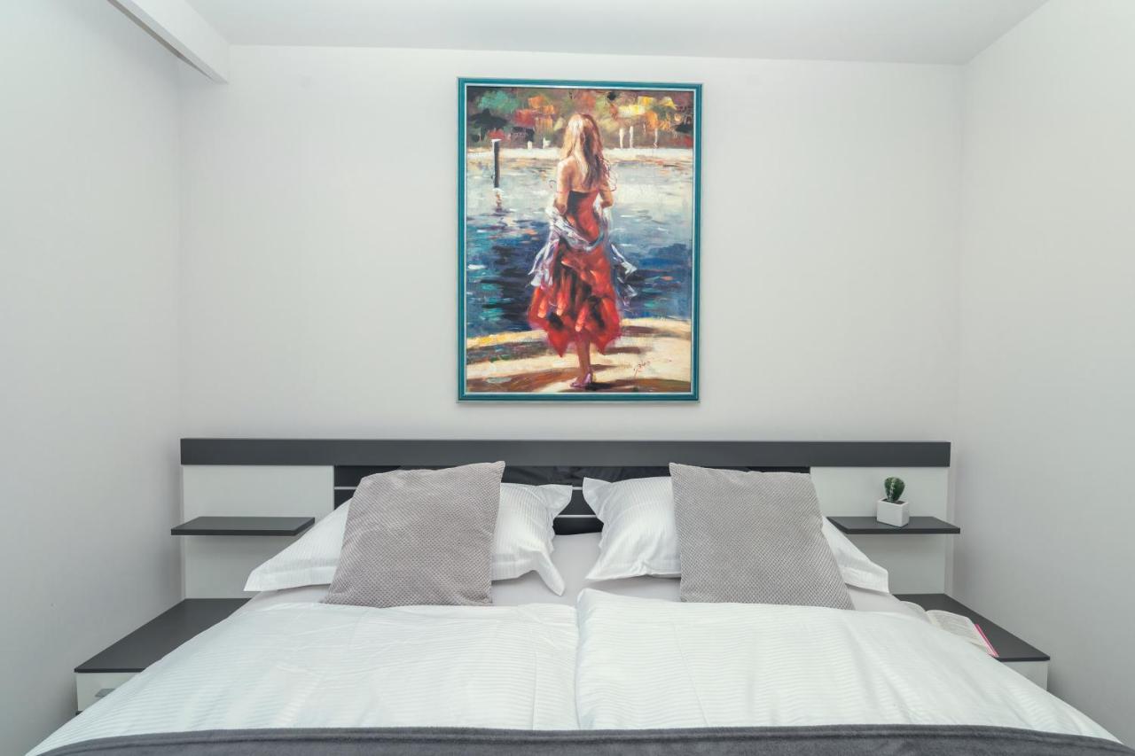 Luxury Apartment Purple Summer Sea View Makarska Exterior foto