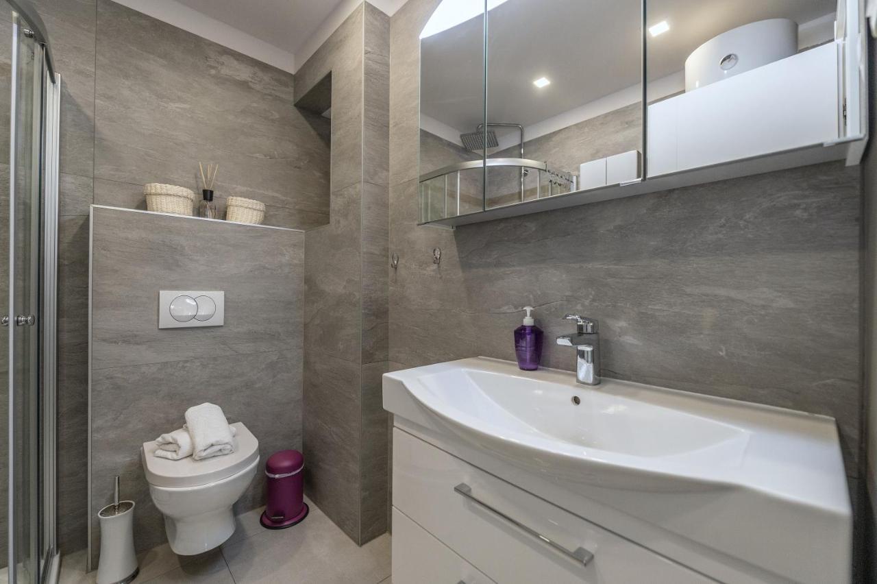 Luxury Apartment Purple Summer Sea View Makarska Exterior foto